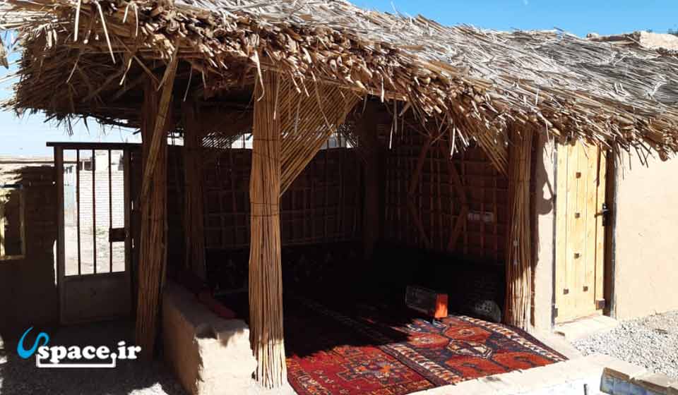نمای بیرونی آلاچیق سنتی اقامتگاه بوم گردی چغازنبیل احمد - شوش - روستای خماط